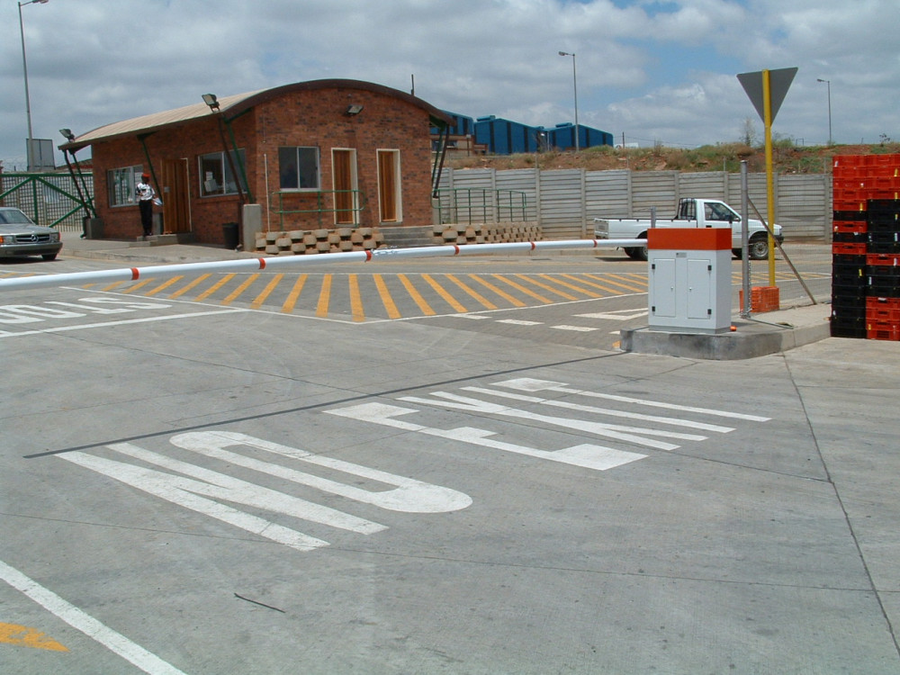 iMAT Automatic Vehicle Barrier (24V LED Brushless DC) installation photo